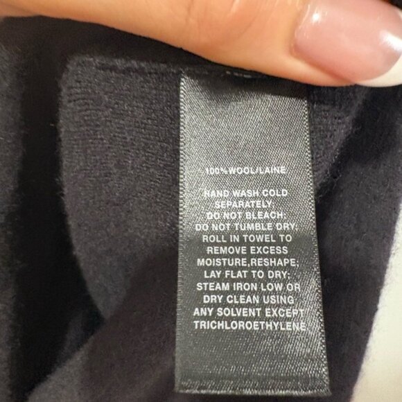 LAFAYETTE 148 New York- 100% wool pocket dress- Large - Picture 9 of 10